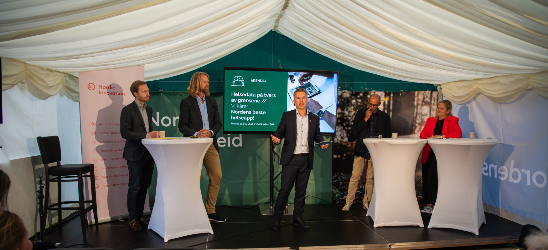 Præsentation på scenen til Nordic Health App Award