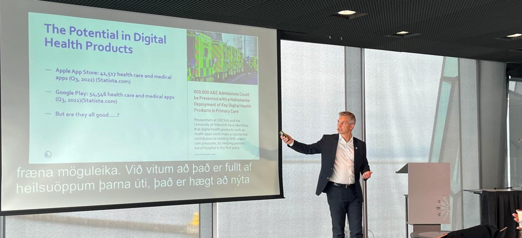 Rasmus præsenterer på helse event på Island